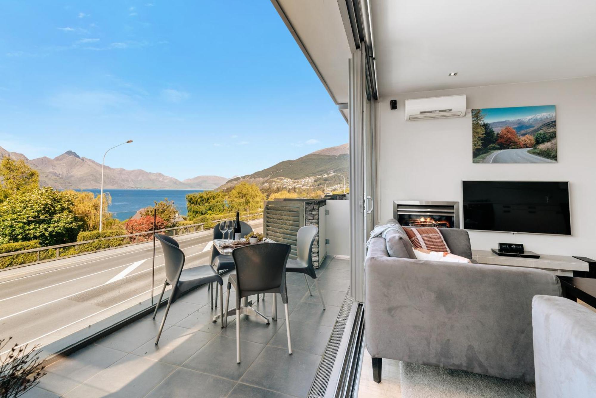 קווינסטאון Modern Executive Living In Pounamu מראה חיצוני תמונה