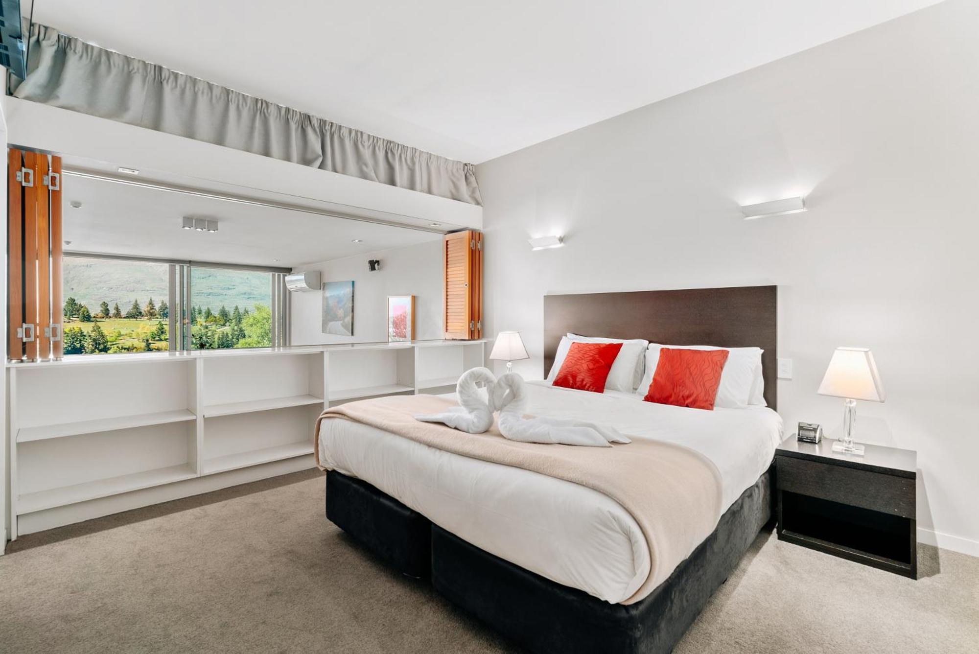 קווינסטאון Modern Executive Living In Pounamu מראה חיצוני תמונה